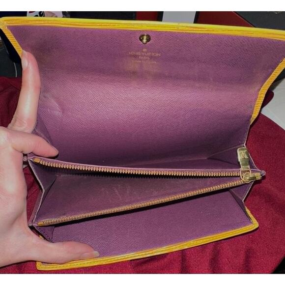 AUTHENTIC Louis Vuitton LV Yellow Epi Leather Long Wallet Purple Inside Preloved - Picture 6 of 6